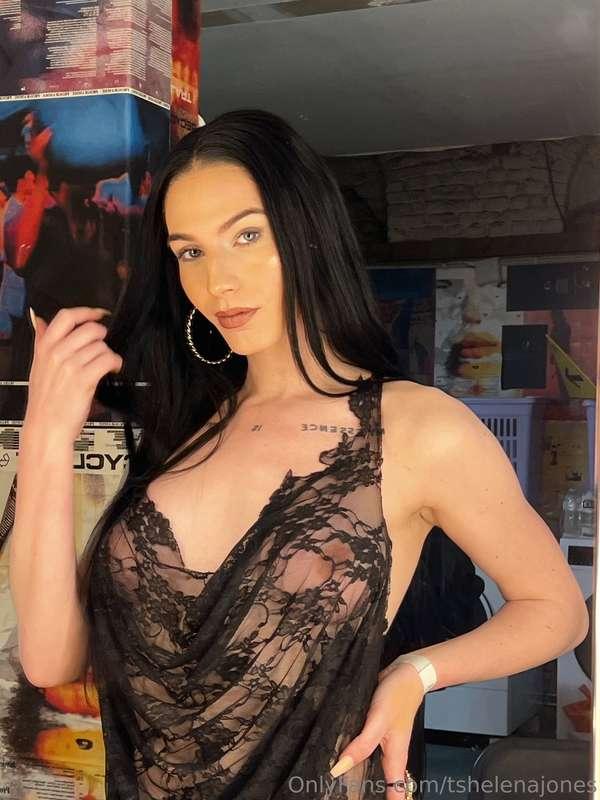 Would you help me undress myself? 🙈
