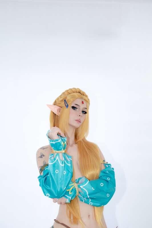Let's go on an adventure together :3