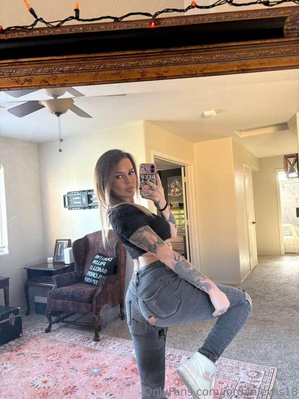 What’s your favorite position daddy?🍆