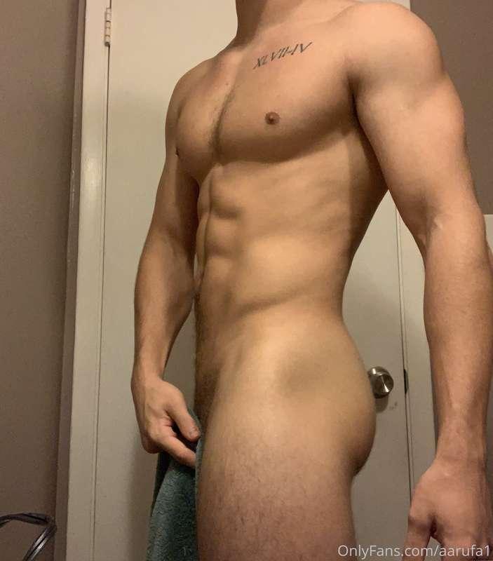 Give this a like if you love a fit body 🤩