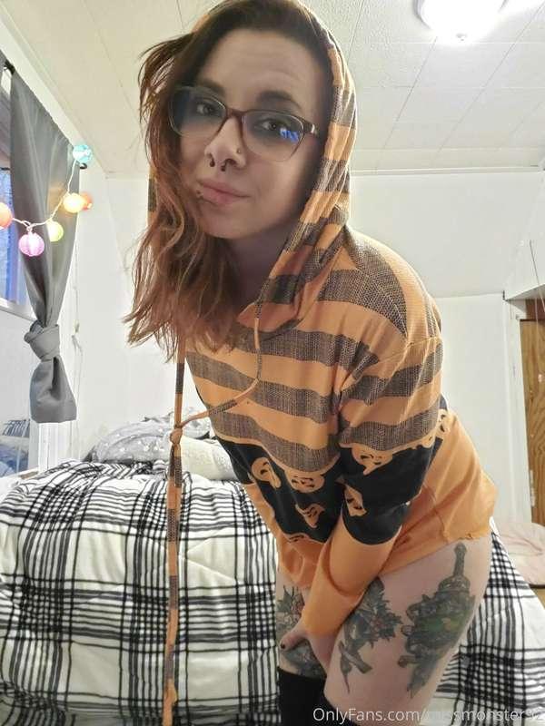 Spooky vibes. 🖤🧡🎃