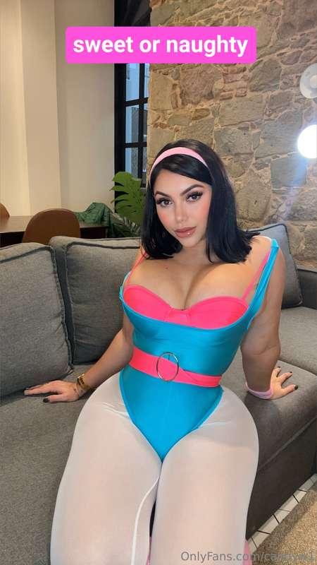 I am a very hot barbie and I like to play with my pussy whil..