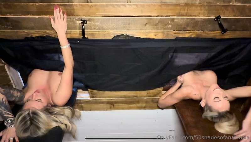 Side by side reverse gloryhole video with creampies and raw ..
