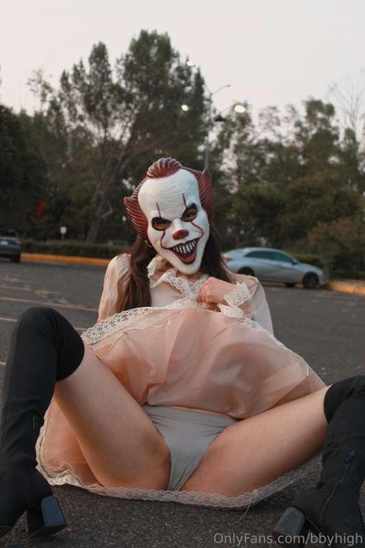 Wanna play??? 🎈