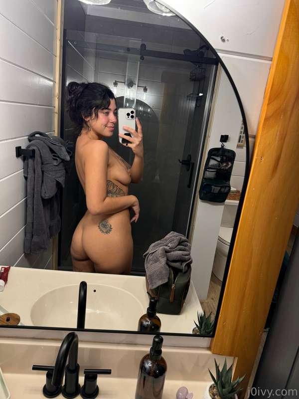 swipe to get me all clean hehe 🧼 