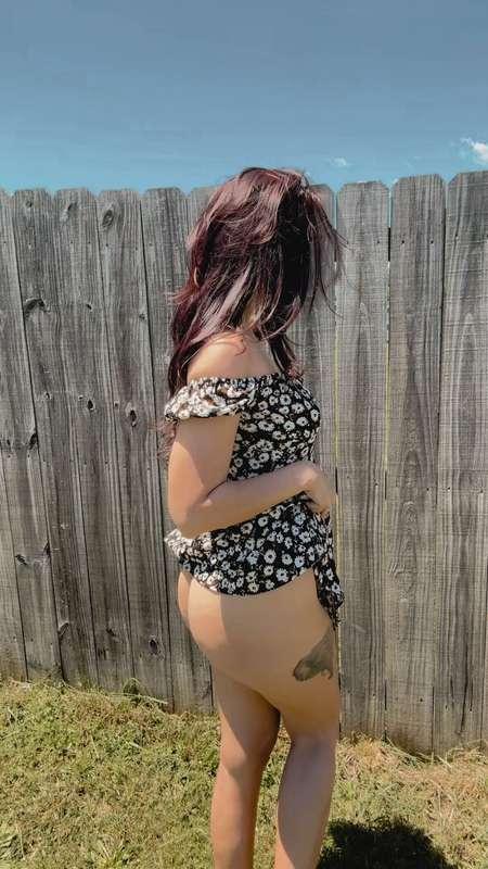 oops my sundress blew up 