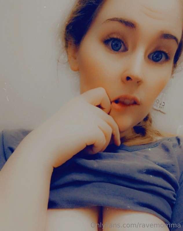 Wanna see more? Message me 😘