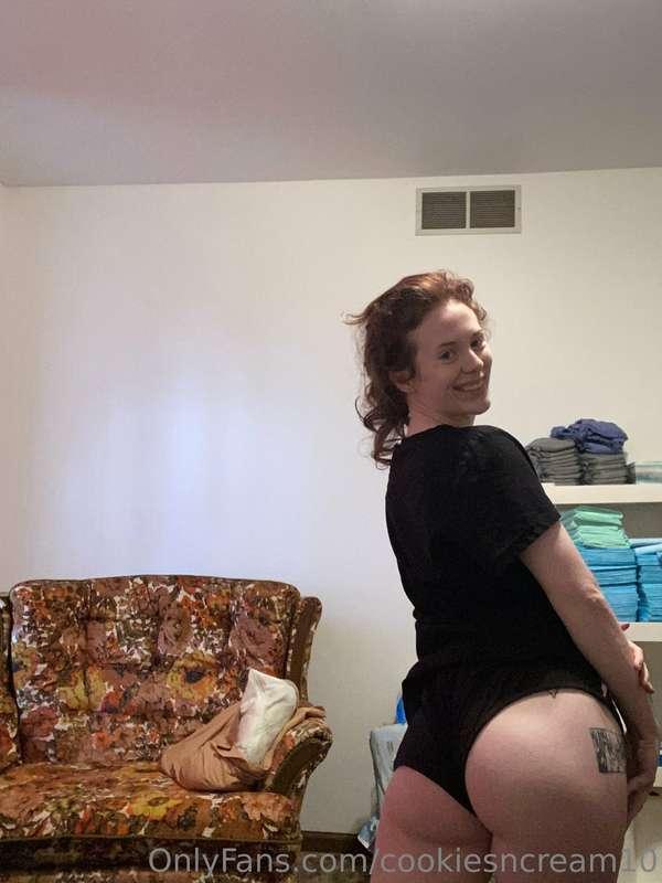 Just at work dm me for some custom content I’m almost on my ..