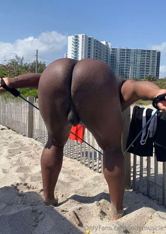 Take me back to Miami! 