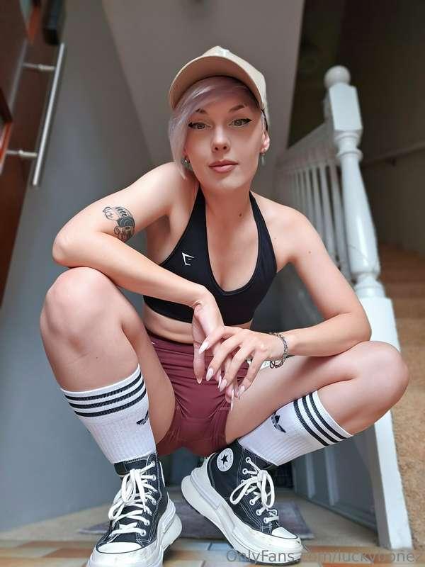 Casual activewear looks for the timeline today because I fel..