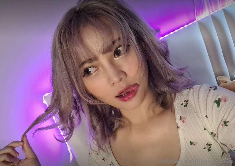 Drop by my premium page and come say hi eheh 🥰