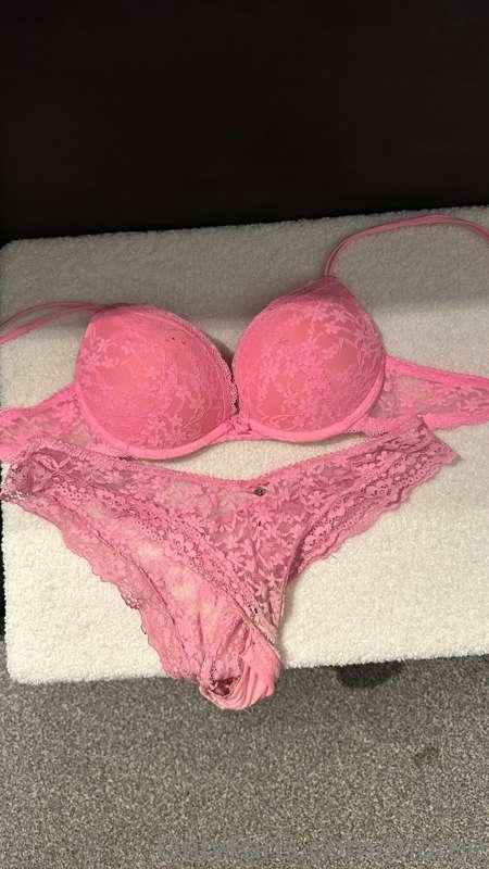 €50,- 1 dag dragen exclusief verzending
€50,- 1 day wear exc..