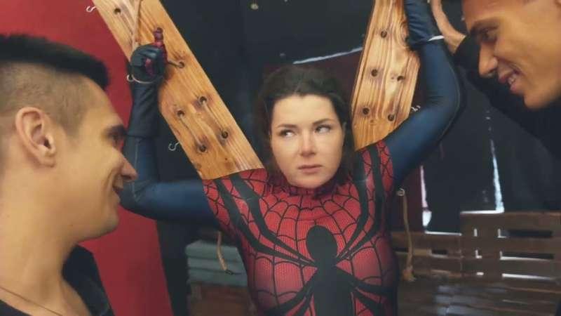 spider hunting. Special assignment