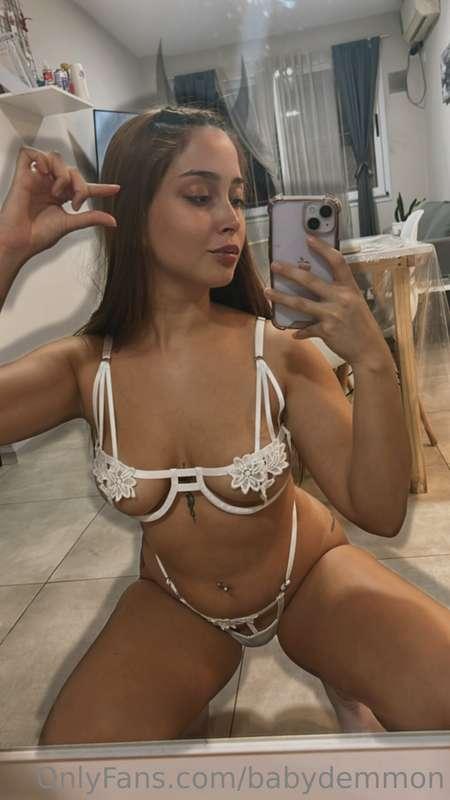 Hello little ones, who deserves to be humiliated? 😈🥵