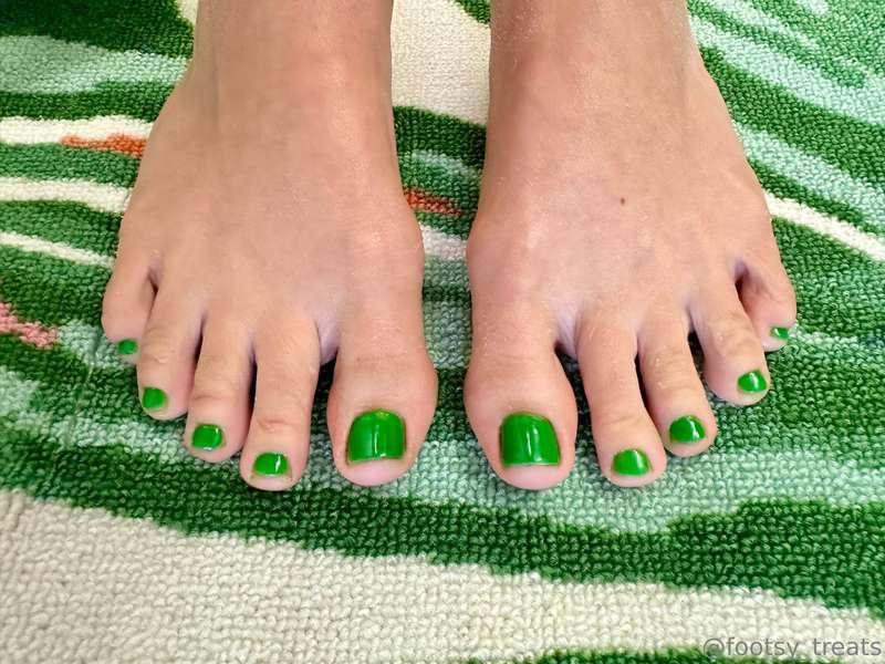 Going green today!! 