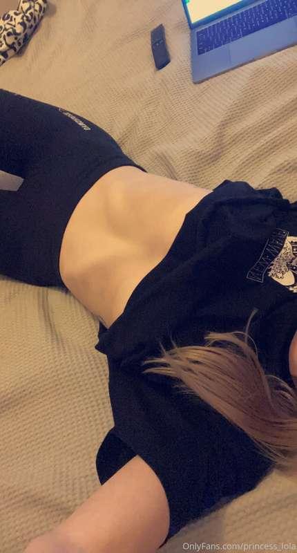 Laying in bed replying to your messages 💋