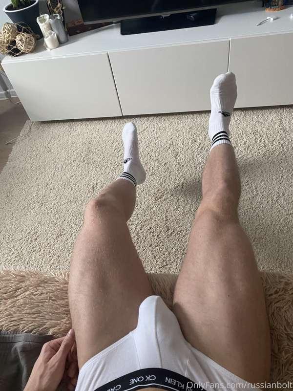 😈