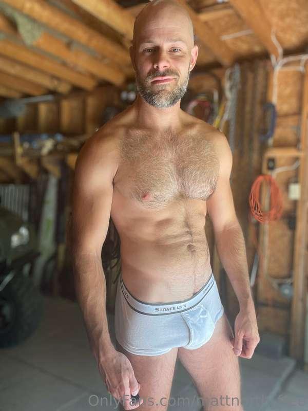 I love working in the garage. Wanna join me? If you want acc..