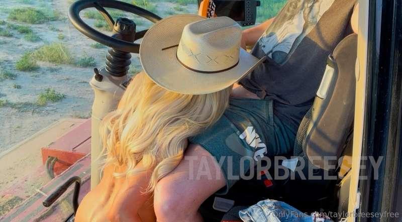 🔥Tractor Sex🔥 watch me ride the farmhand in the swather (tra..