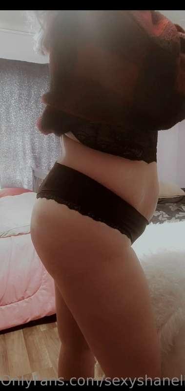 Good morning. Kick Mondays ass 💋💋