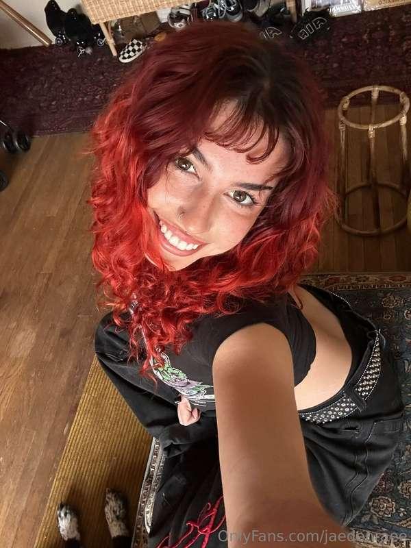 have a good SLUTTY SATURDAY!! 👅