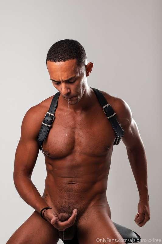 Spit: nature's lube... 🤙🏽