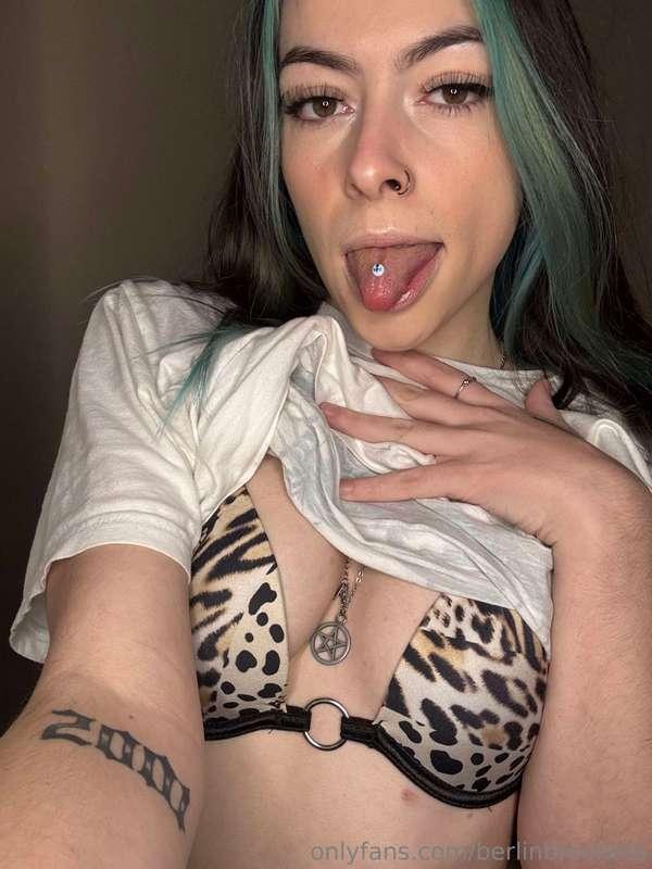Posting every day just for you 🖤 Don’t miss out—come check i..