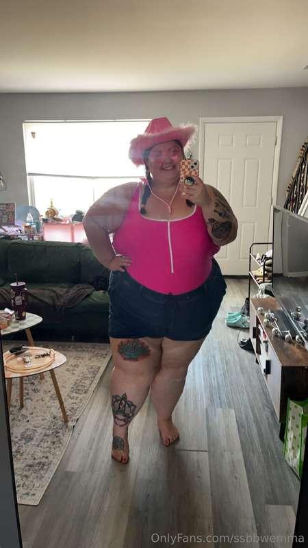 Headed to a disco cowboy pool party, how do I look? 🤠