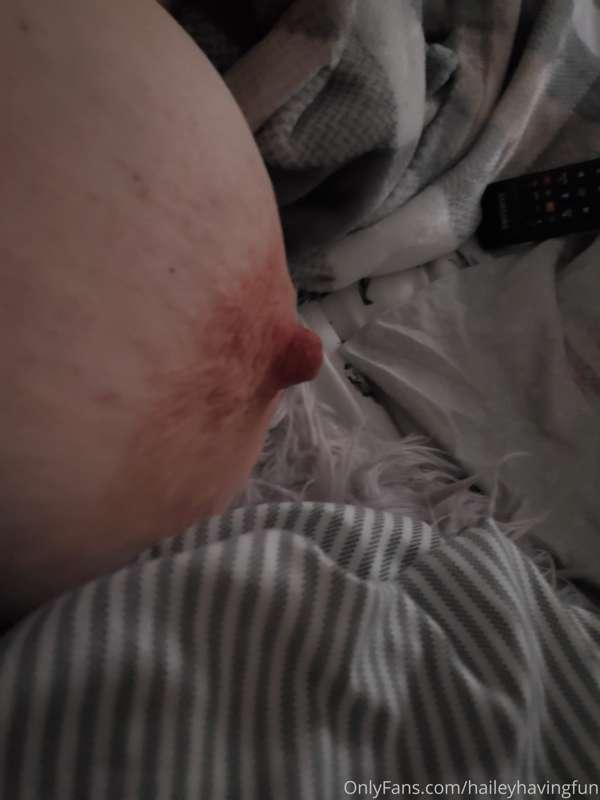 Just some random nipple pics 😚