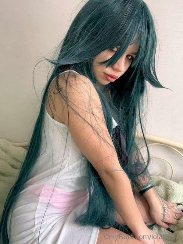 💗 This demure @liki_blue waiting to be seduced 😍 Get pussy w..