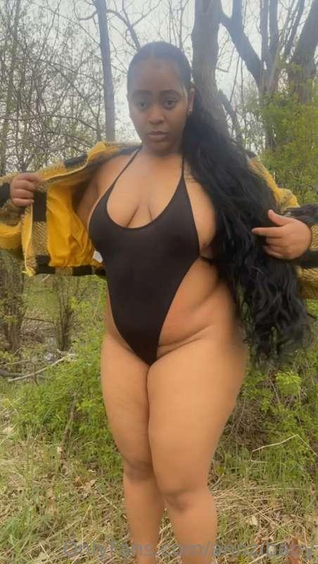 Who else wants to have sex in the woods 🌳?