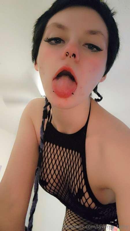 New outfit!!! Dm me for the explicit version 😈😈