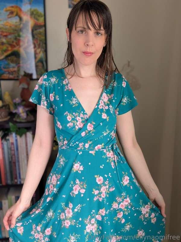 Ready for Spring 💐 https://onlyfans.com/1635525678/ellynaomi
