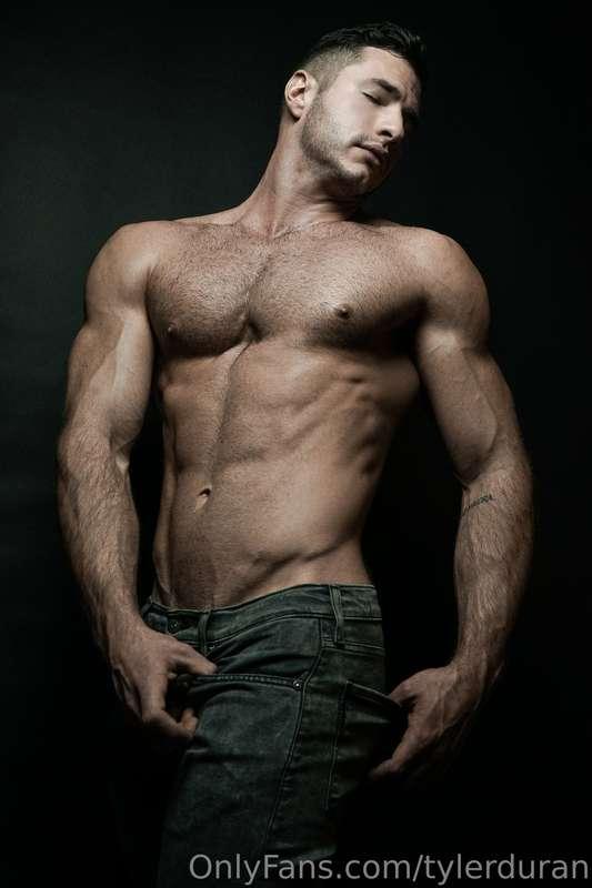 Would you give me a blow job? I love good blow jobs! 👅💦👅💦