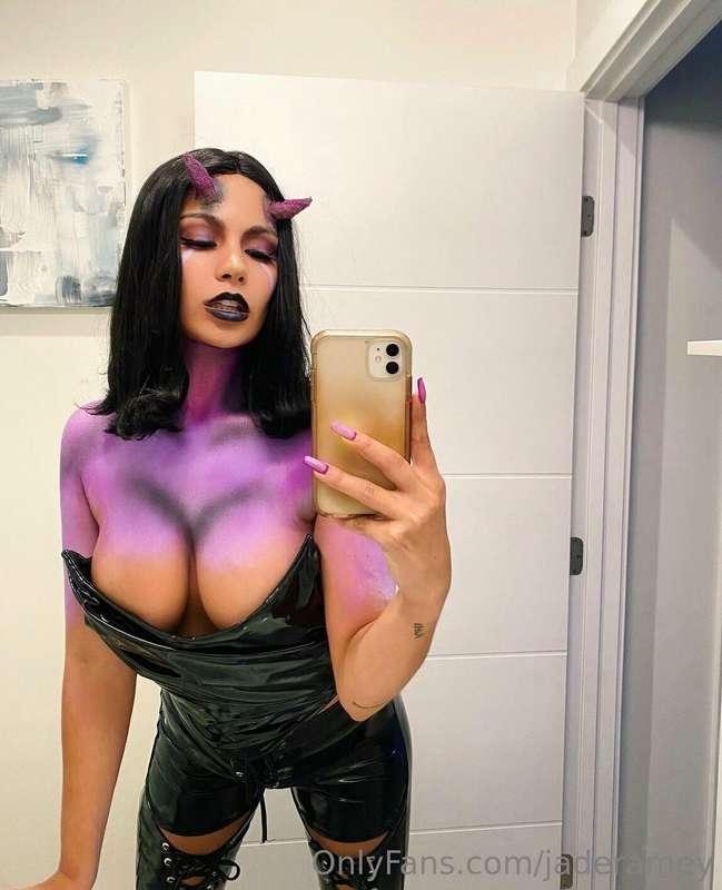 Happy Halloween 😈