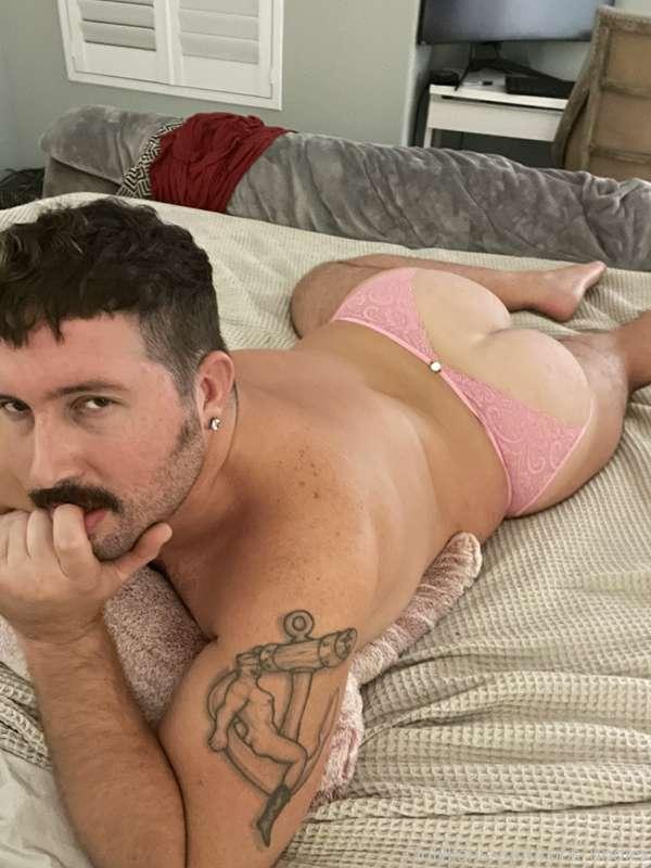 😘
