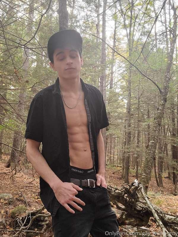 gay_twink_guy image #4