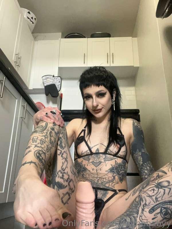 Any feet people here?! Should I post more?