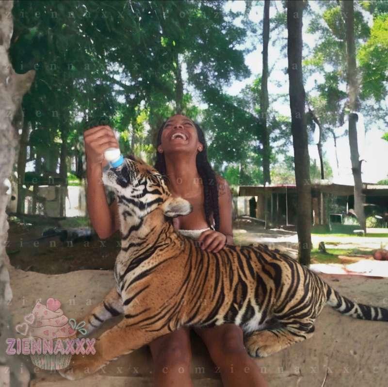 tiger mommy 🐯🍼💚