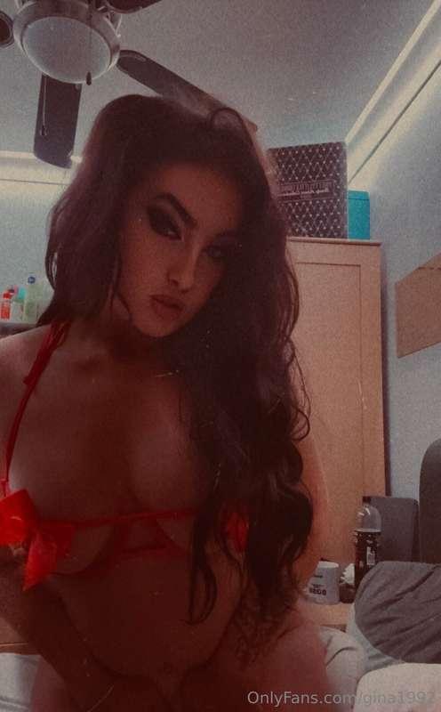 Feeling christmasy by wearing this 👀 and oops cheeky nipple ..