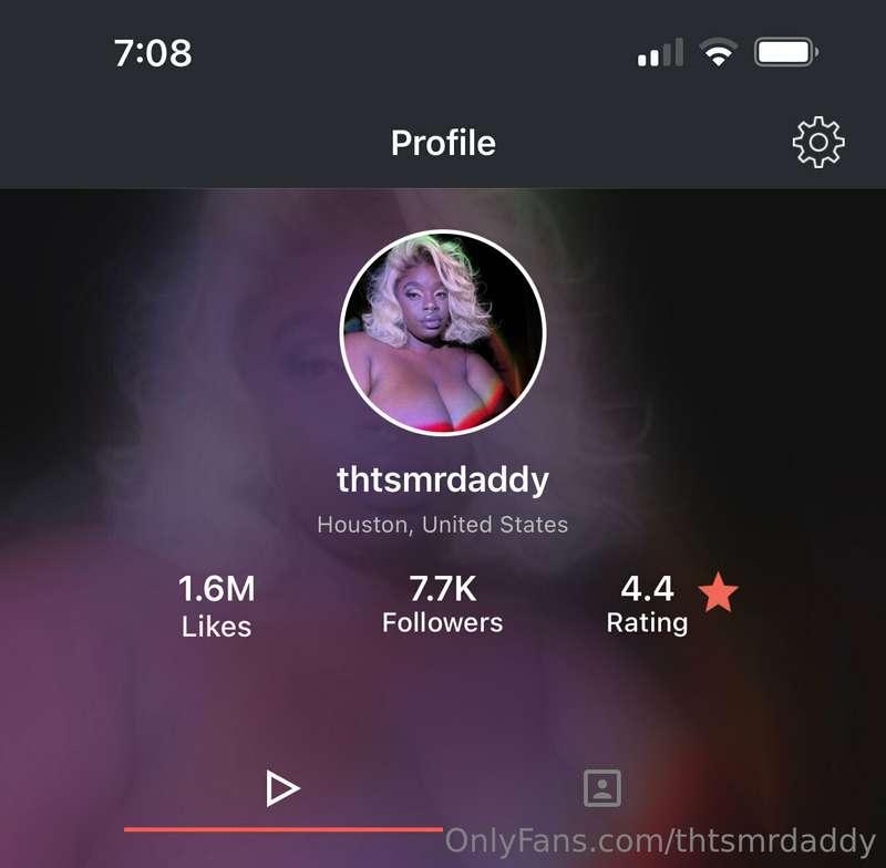 Streaming on Peeks Right now. Good Morning. Follow me to wat..