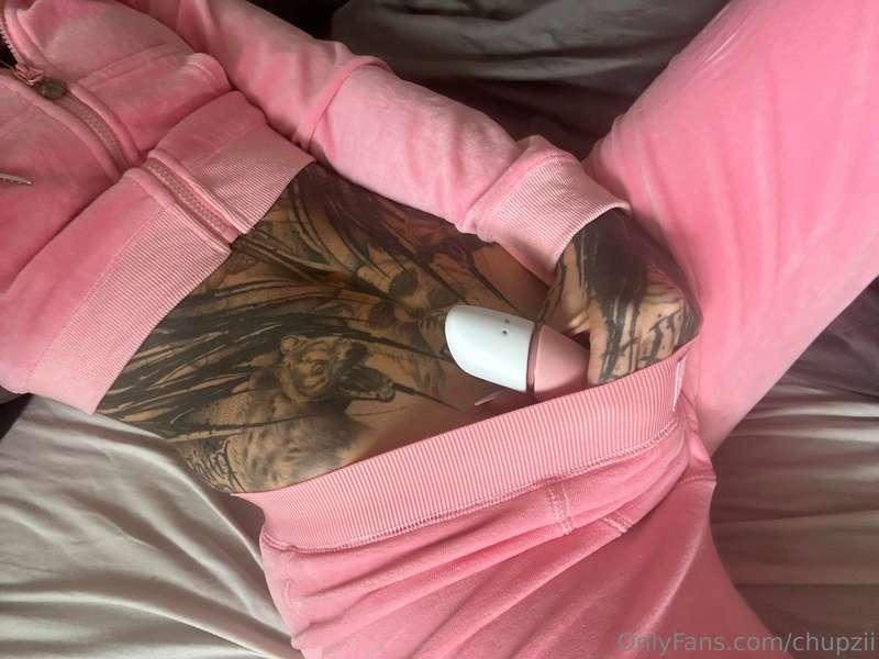 Couldn’t survive without my sucker toy in these days😮‍💨😈🎀👼My..