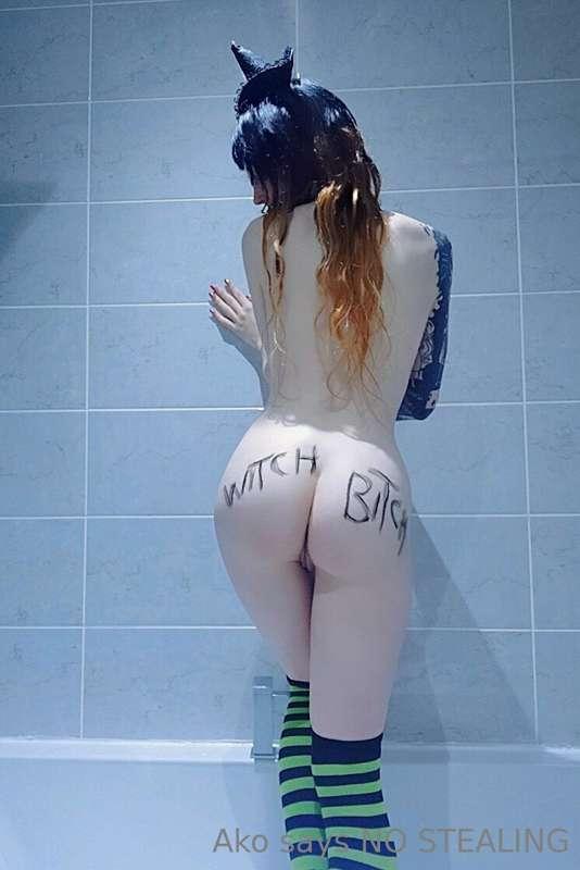 🧙Witch Bitch season 🧙 Tip me $10+ dollars to get in the spic..