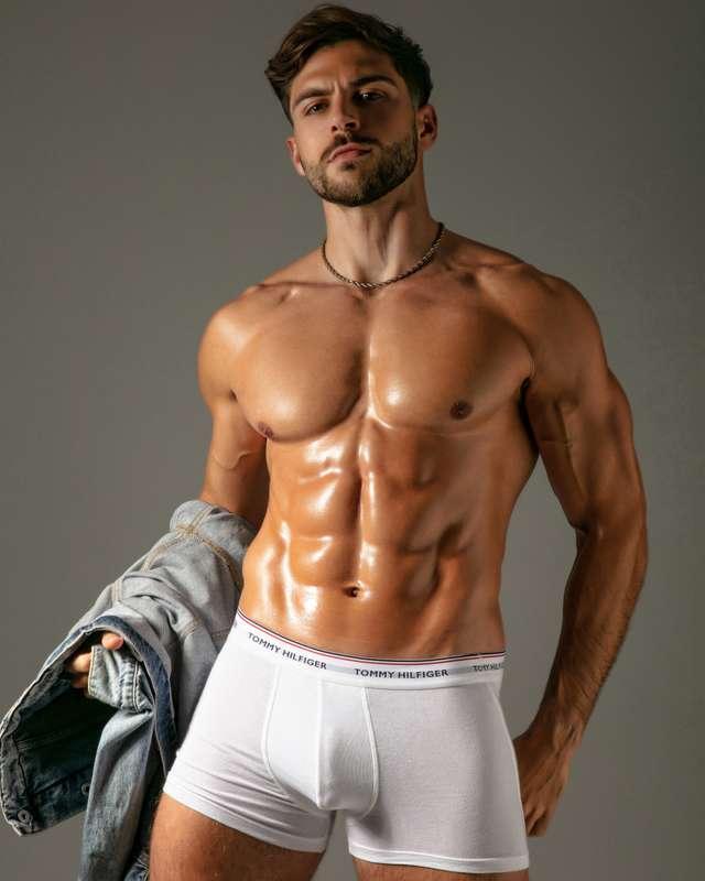 The amazing @guillechoa is here again 🤒❤️‍🔥