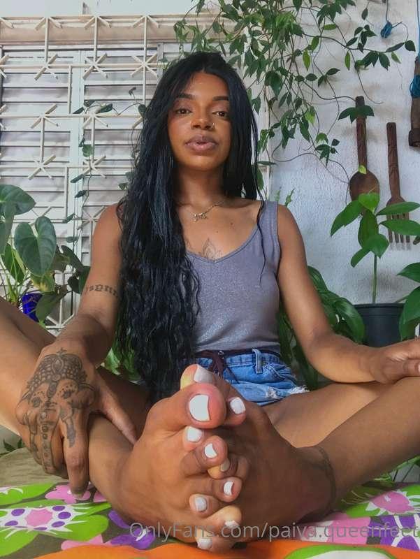 paiva.queenfeet image #2