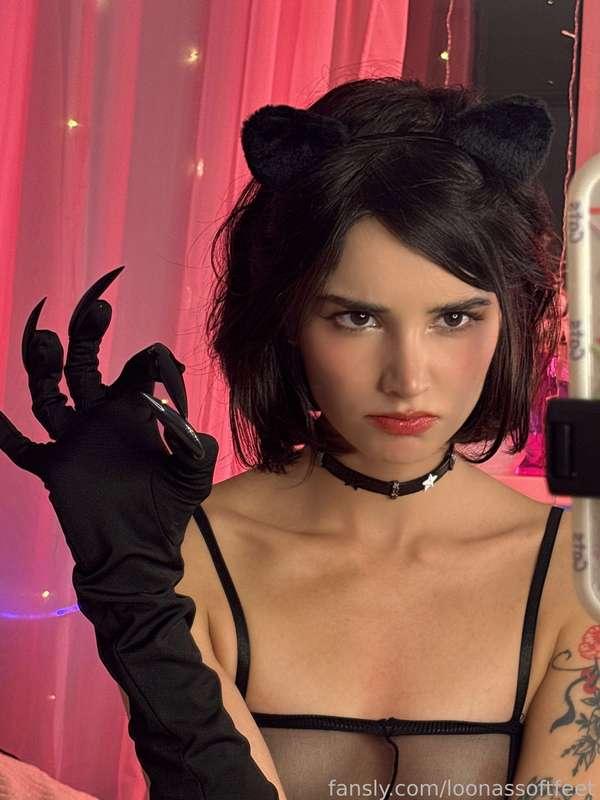 loonassoftfeet image #3