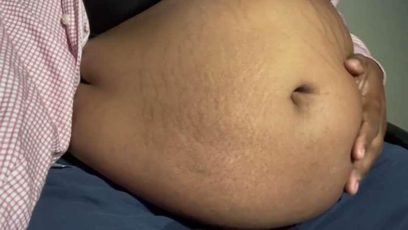 soda chug w/ belly button play 🥵