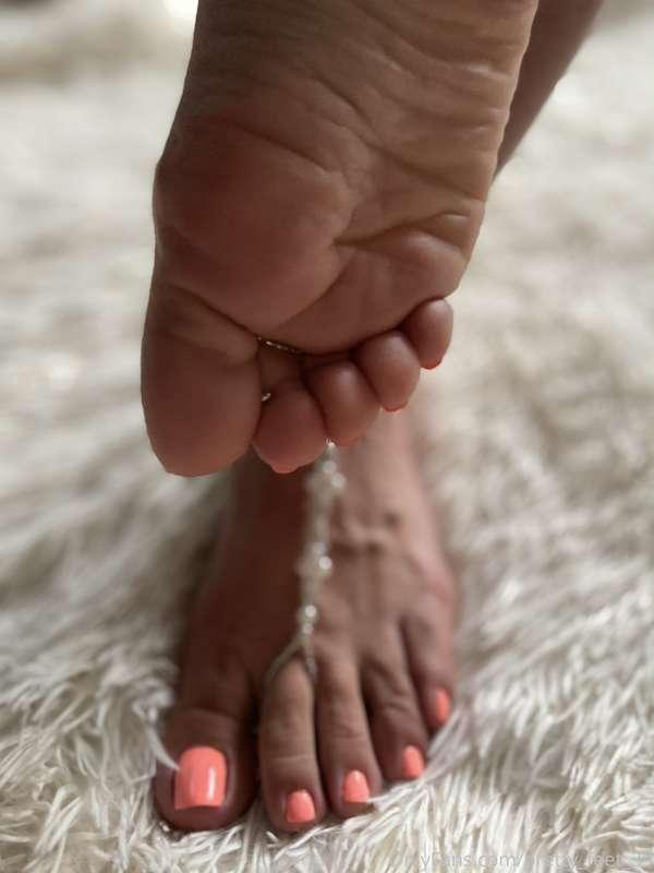 pretty_feet_39 image #0