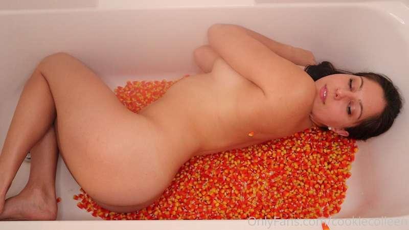 I never noticed till now that candy corn taste like buttersc..