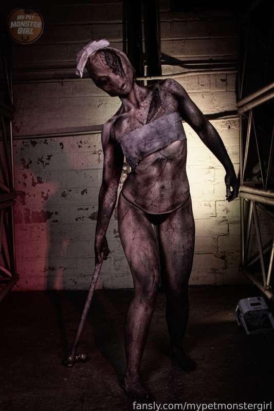 mypetmonstergirl image #3